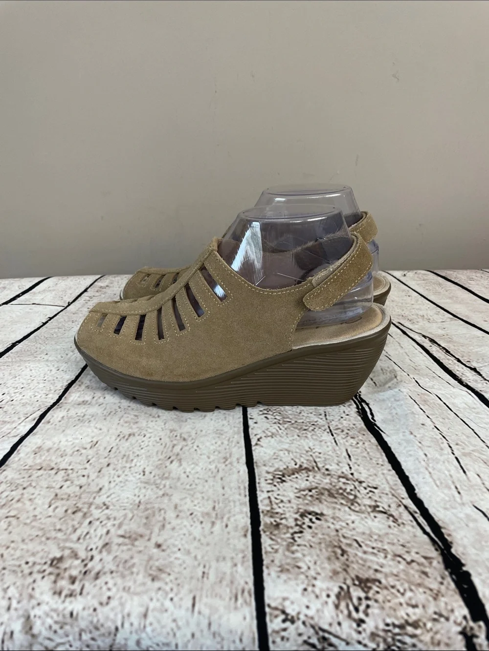 Skechers Memory Foam Parallel Trapezoid Women 7.5 Cutout Peep-Toe Wedge Sandals